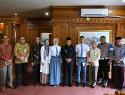 Wagub Sani Terima Audensi Dua Paskibraka Terbaik Jambi, Siap Kibarkan Bendera di IKN