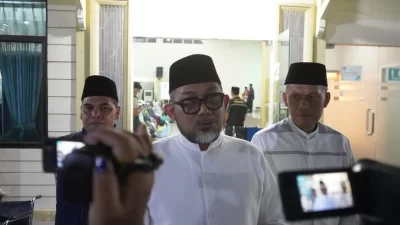 Sambut Kepulangan 446 Jemaah Haji Jambi Kloter 25, Sekda Sudirman: Tingkatkan Keimanan dan Ketaqwaan