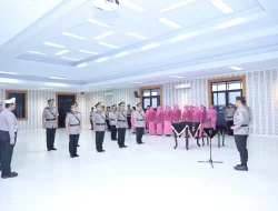 Polda Jambi Gelar Upacara Sertijab Karo Ops, Dir Intelkam, Kapolres Batanghari dan Kapolres Bungo