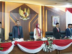 Bupati dan Wakil Bupati Menghadiri Rapat Paripurna DPRD Mendengarkan Pidato Kenegaraan Pada HUT RI Ke-79
