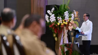 Presiden Jokowi ke Kepala Daerah: Jaga Daya Beli Rakyat dan Pastikan Keamanan Pilkada Serentak