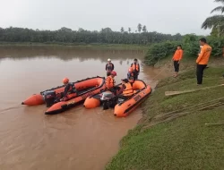 Perahu Karam, Warga Tebo Tenggelam Saat Menyebrang Sungai Batanghari