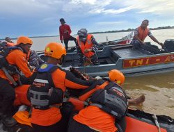Hari Kedua, Tim SAR Temukan Korban Tenggelam di Sungai Berbak