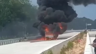 Tol Baleno KM 15 Makan Korban: Mobil Hangus, Dua Penumpang Meninggal