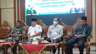 Sekda Muaro Jambi Hadiri Evaluasi Penurunan Stunting