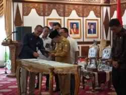 Penyerahan DIPA dan TKD 2025, Al Haris: Pengelolaan Anggaran 2025 Harus Efisien dan Optimal