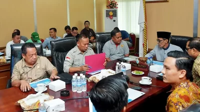 Wakil Bupati Batang Hari Terima Audiensi PT PLN Terkait Diskon Listrik untuk Masyarakat