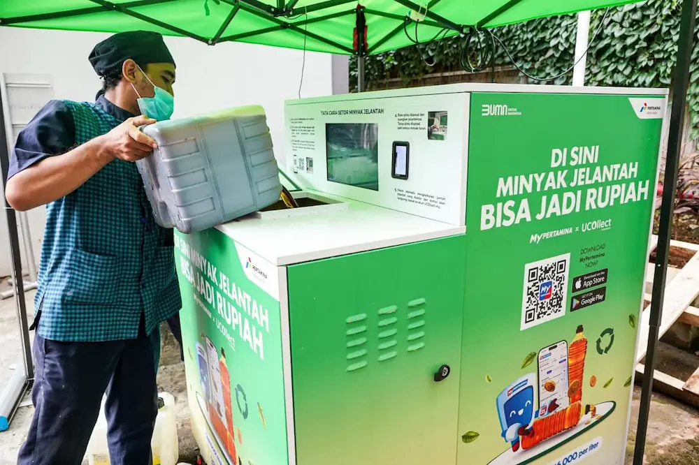 UCOllext Box, kotak pengumpulan minyak jelantah hasil kolaborasi MyPertamina dan UCollect. (Dok. Pertamina)