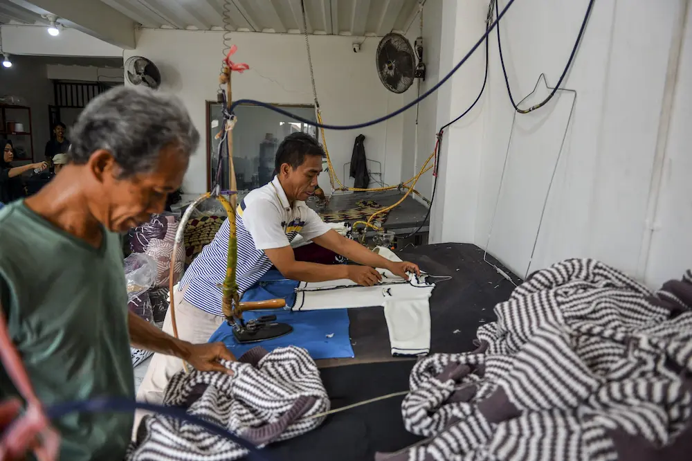 Pemerintah resmi naikkan usia pensiun pekerja di Indonesia jadi 59 tahun