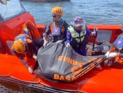 Kapal Tongkang Tabrak Nelayan di Kampung Laut, 3 Orang Hilang