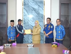 Pj Wali Kota Jambi Salurkan Bantuan untuk Korban Kebakaran dan Bencana Tahun 2024