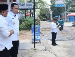 Bupati Merangin Tinjau Jalan Rangkayo Hitam, Temukan Genangan Air