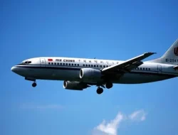 China Larang Maskapai Beli Boeing Imbas Tarif AS