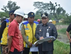 Wali Kota Jambi dan DPR RI Tinjau Proyek Pengendalian Banjir