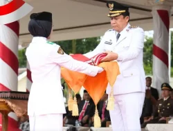 Khidmat, Bupati Bambang Bayu Suseno Pimpin Upacara HUT ke-80 RI