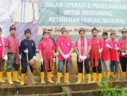 HUT ke-80 RI, Muaro Jambi Galakkan Gerakan Irigasi Bersih