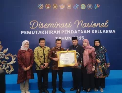 Jambi Diganjar Penghargaan Nasional dalam Pemutakhiran Data Keluarga 2025