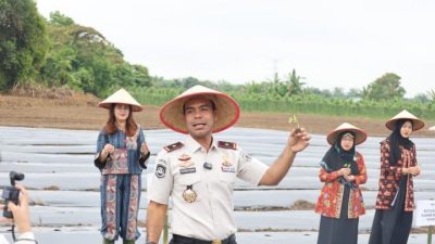 Lahan 7.000 Meter Disulap Jadi Kebun Produktif Imigrasi