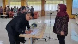 YPJ Sah Kelola Unbari, Dr Yunan Surono Dilantik Jadi Pj Rektor