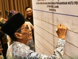 Bakhtiar Hadiri Deklarasi Akselerasi Standar Pelayanan Minimum Pendidikan