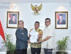 Maulana Temui Setneg Perjuangkan Pencabutan Zona Merah Pertamina
