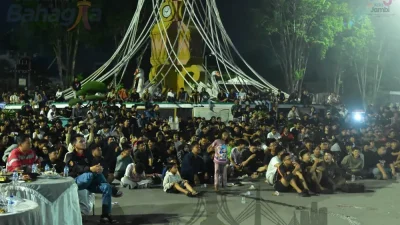 Nobar Piala Dunia Jambi Disambut Antusias, Ratusan Warga Padati Tugu Keris